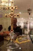 - mimořádné vystavení originálu kříže a jeho liturgické kopie s ostatkem